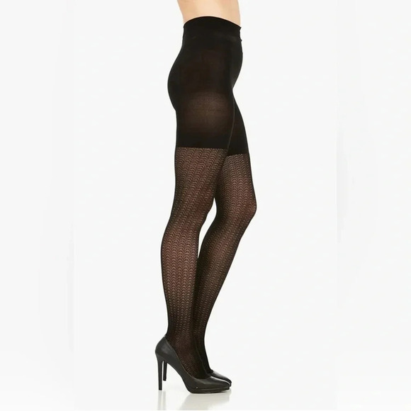 Assets A Spanx Brand, Textured Wishbone, Tights, Black, SZ 4 - Picture 1 of 4